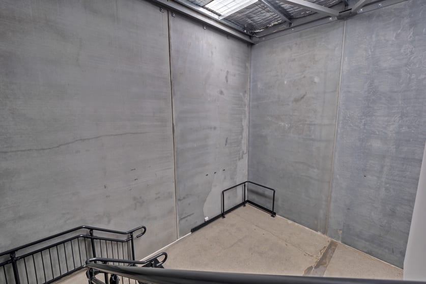 Click to view all images 8 Jullian Close Banksmeadow NSW 2019 - Image 3