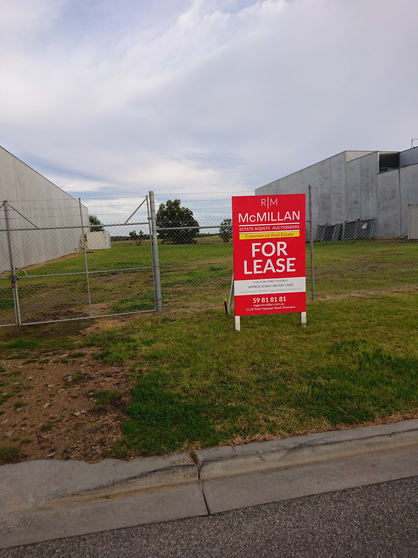 Click to view all images 6 Dutton Street Rosebud VIC 3939 - Image 2