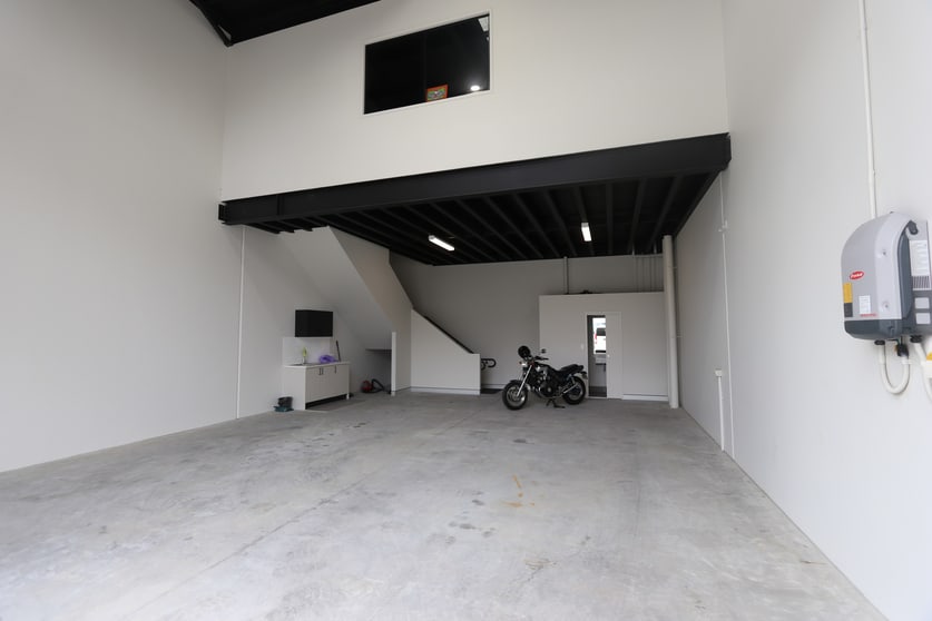 Click to view all images 3/3 Flagstone Drive Burleigh Heads QLD 4220 - Image 2