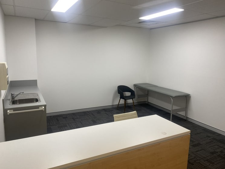 Click to view all images 1.17/4 Hyde Parade Campbelltown NSW 2560 - Image 3
