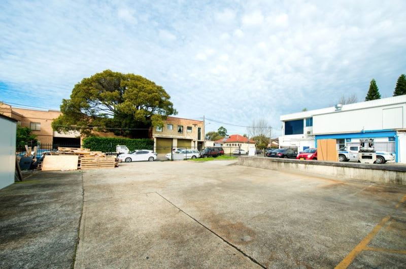 Click to view all images 1553-1555 Botany Road Botany NSW 2019 - Image 2