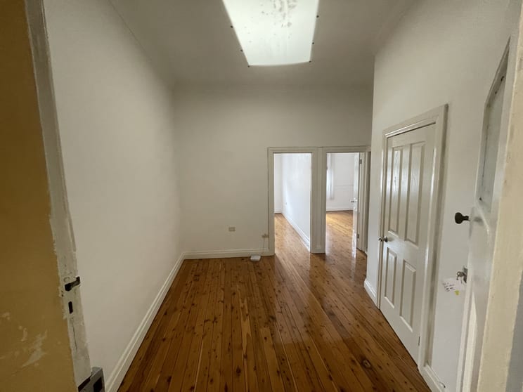 Click to view all images 2/282-288 Peats Ferry Road Hornsby NSW 2077 - Image 2