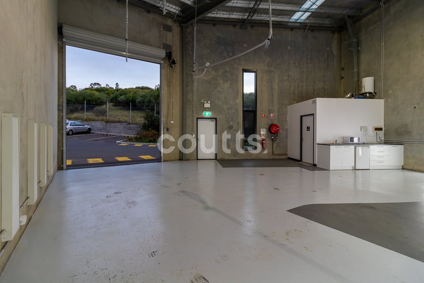 Click to view all images A11/20 Picrite Close Pemulwuy NSW 2145 - Image 2