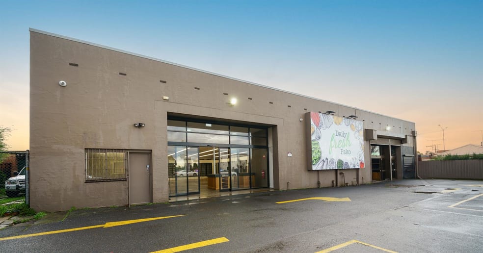 Click to view all images 5-7 Pakington Street Geelong West VIC 3218 - Image 1