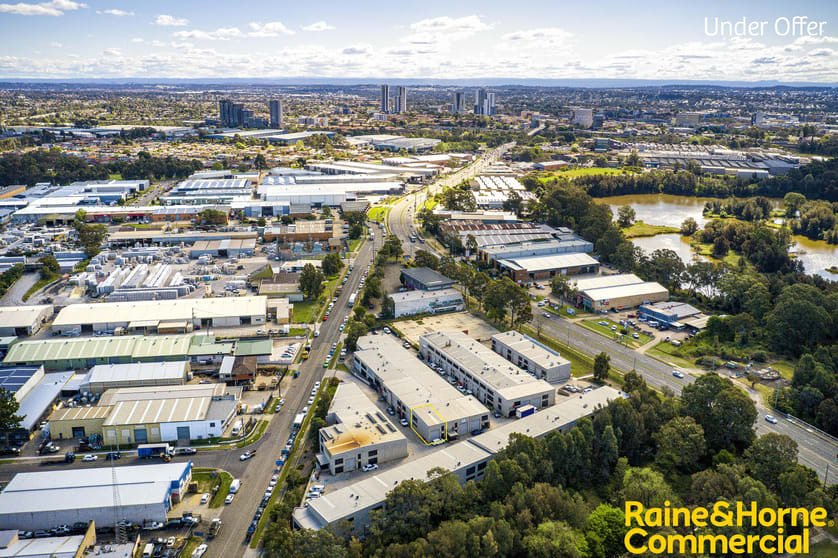 Click to view all images Unit 22/3 Kelso Crescent Moorebank NSW 2170 - Image 1