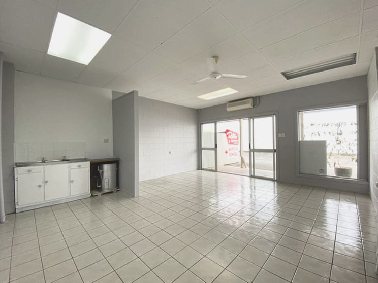 Click to view all images 4/87 Gympie Road Tinana QLD 4650 - Image 1