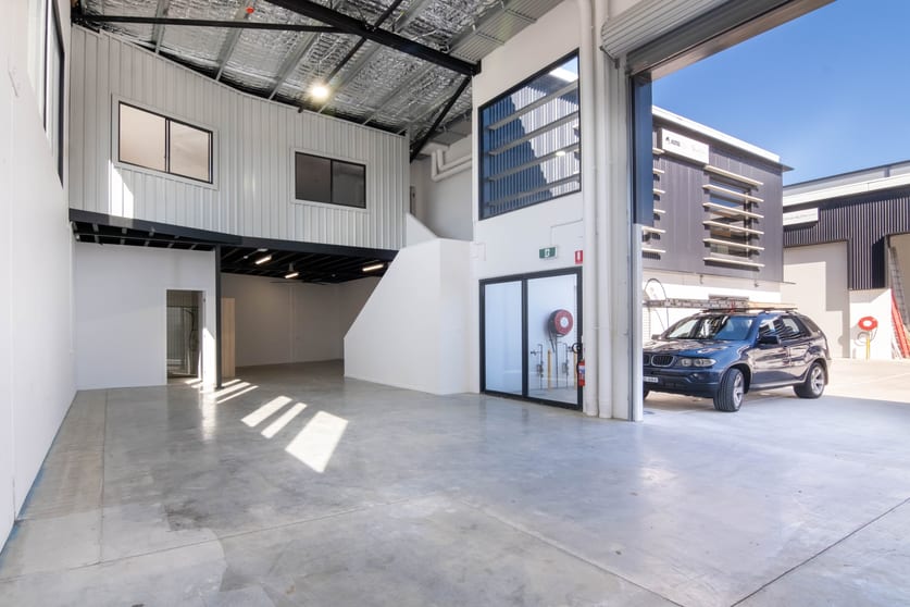 Click to view all images 8/1 Hornet Place Burleigh Heads QLD 4220 - Image 1