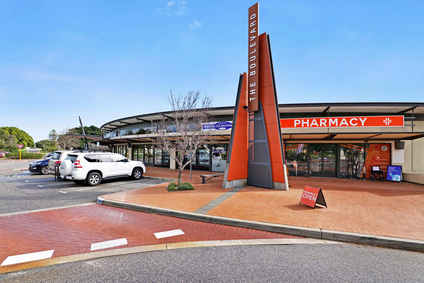 Click to view all images Shop 2/316 The Boulevard City Beach WA 6015 - Image 2