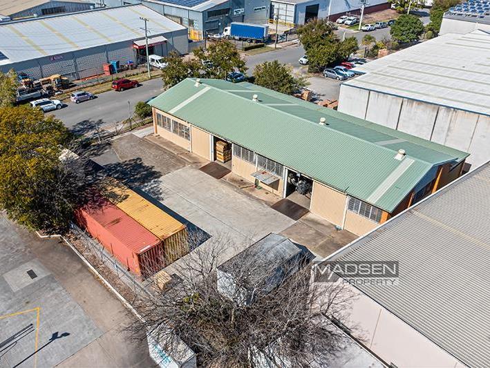 Click to view all images 19 Sperling Street Rocklea QLD 4106 - Image 1