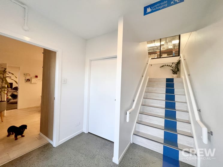 Click to view all images Unit 1 and Unit 2/8 Production Avenue Molendinar QLD 4214 - Image 3