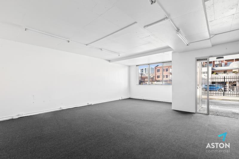 Click to view all images 2/25 Macquarie Street Prahran VIC 3181 - Image 2