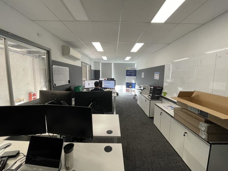 Click to view all images 3-202 Lorimer Street Port Melbourne VIC 3207 - Image 3