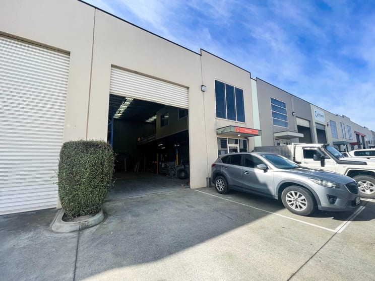 Click to view all images 7/21 Barry Street Bayswater VIC 3153 - Image 1