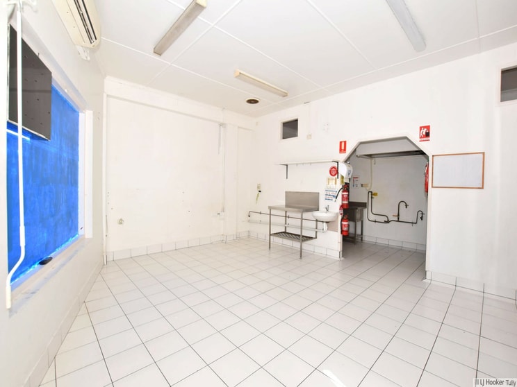 Click to view all images 3/9 Watkins Street Tully QLD 4854 - Image 2