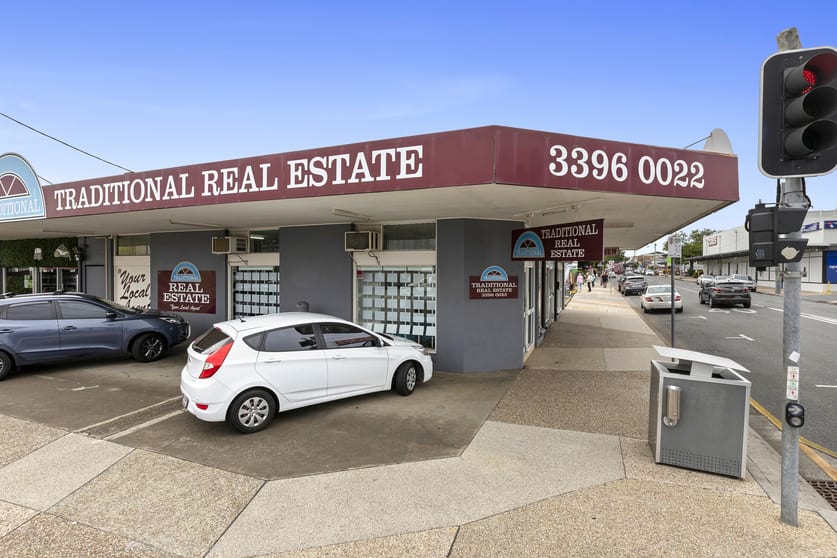 Click to view all images 3/129 Tingal Road Wynnum QLD 4178 - Image 1