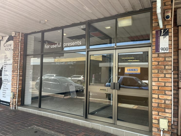 Click to view all images 2/900 Albany Highway East Victoria Park WA 6101 - Image 2
