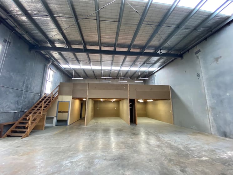 Click to view all images 2/59 Reserve Road Melton VIC 3337 - Image 2
