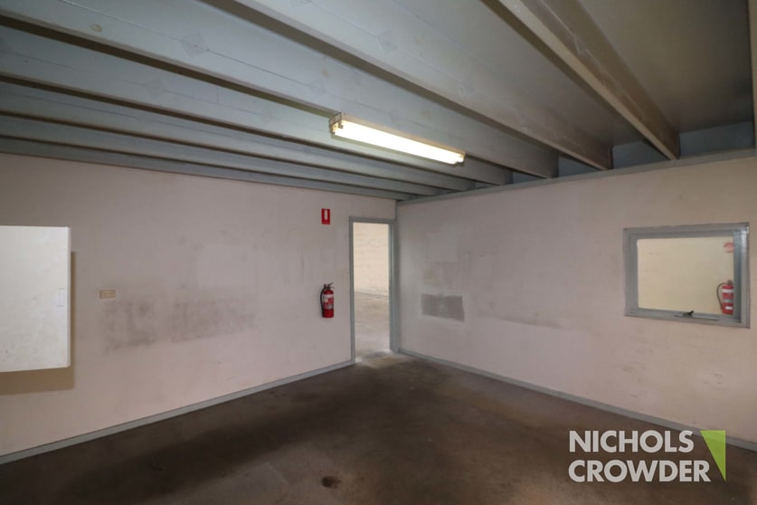 Click to view all images 2/28 Concord Crescent Carrum Downs VIC 3201 - Image 3