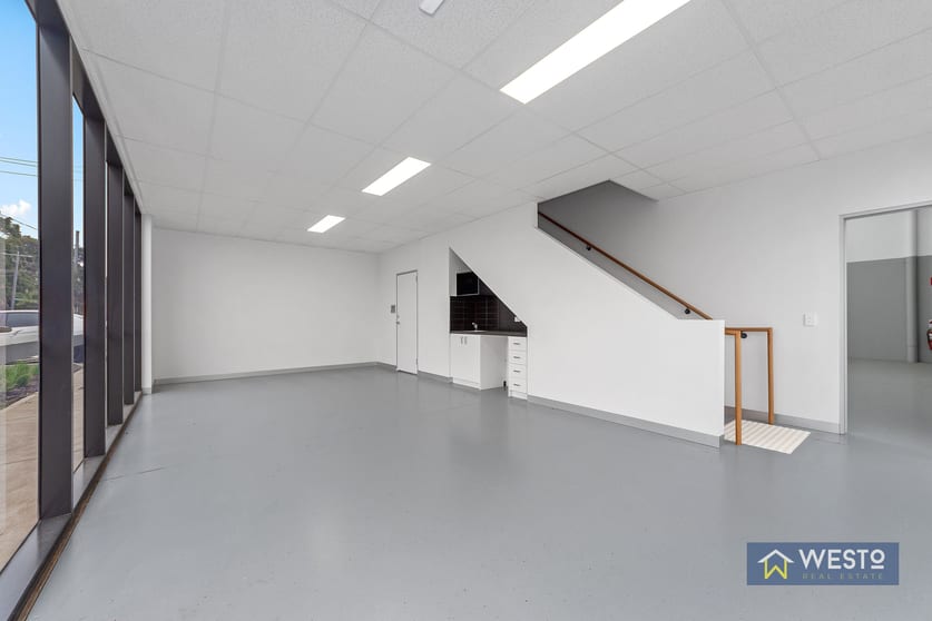 Click to view all images 1/10 Fink Street Williamstown North VIC 3016 - Image 2