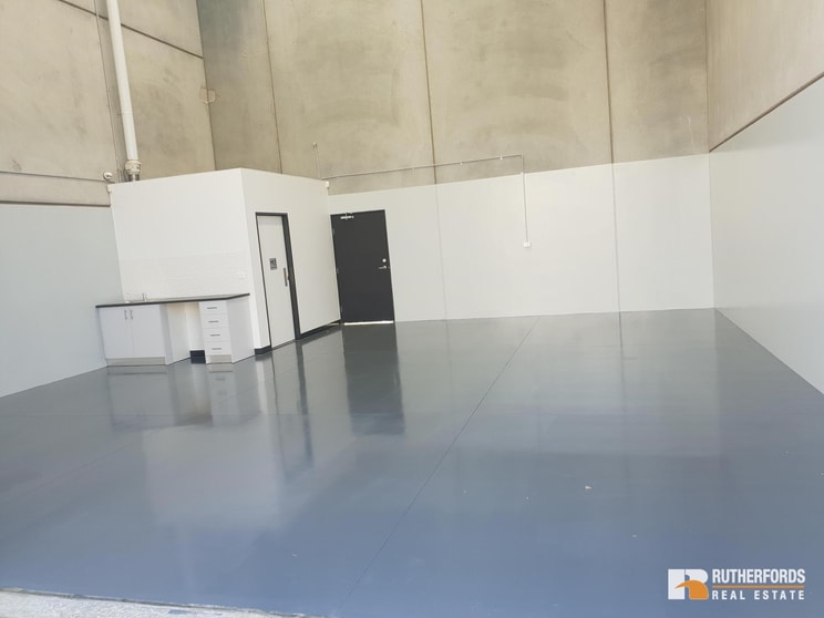 Click to view all images 12/16 Dunstans Court Thomastown VIC 3074 - Image 2