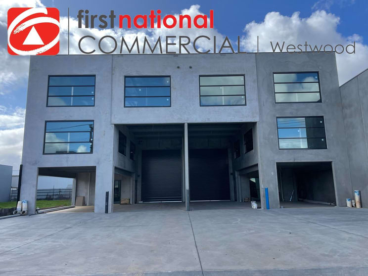 Click to view all images 1/35 Lock Avenue Werribee VIC 3030 - Image 1