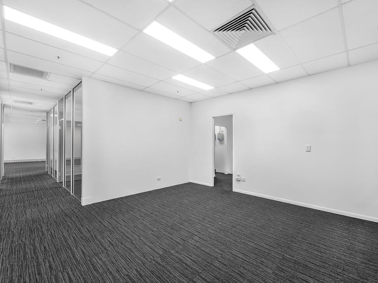 Click to view all images 55 Sherwood Road Toowong QLD 4066 - Image 3