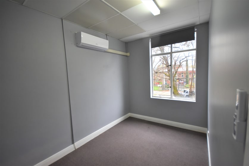 Click to view all images Level 1/470 David Street Albury NSW 2640 - Image 3