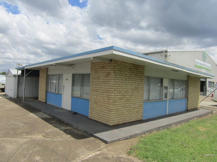 Click to view all images Building # 1 31-33 Briggs Road Ipswich QLD 4305 - Image 1