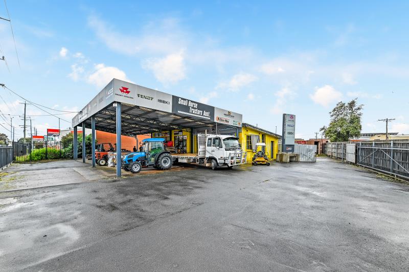 Click to view all images 18-20 Lonsdale Street Dandenong VIC 3175 - Image 2