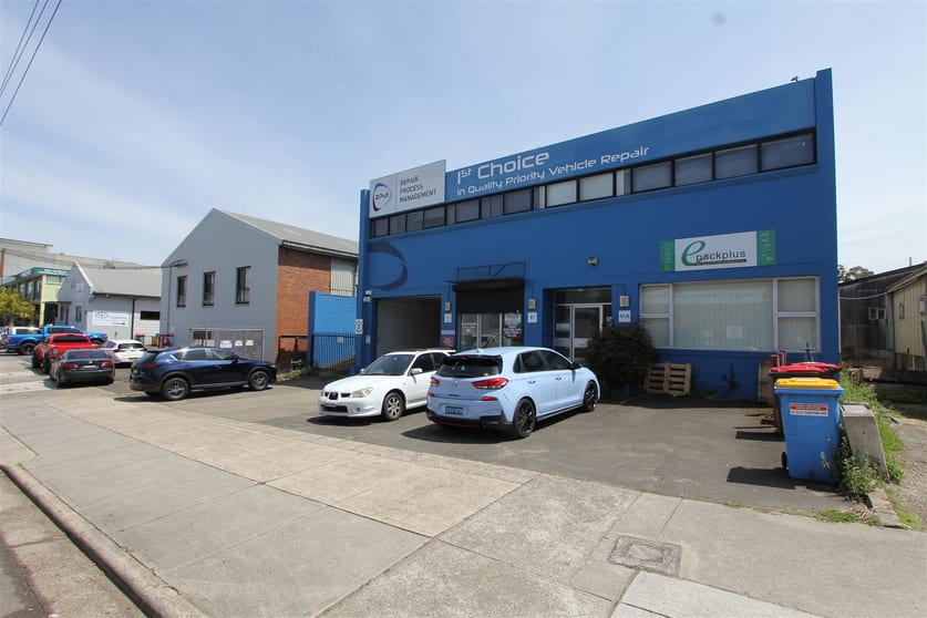 Click to view all images 41 Norman Street Peakhurst NSW 2210 - Image 1