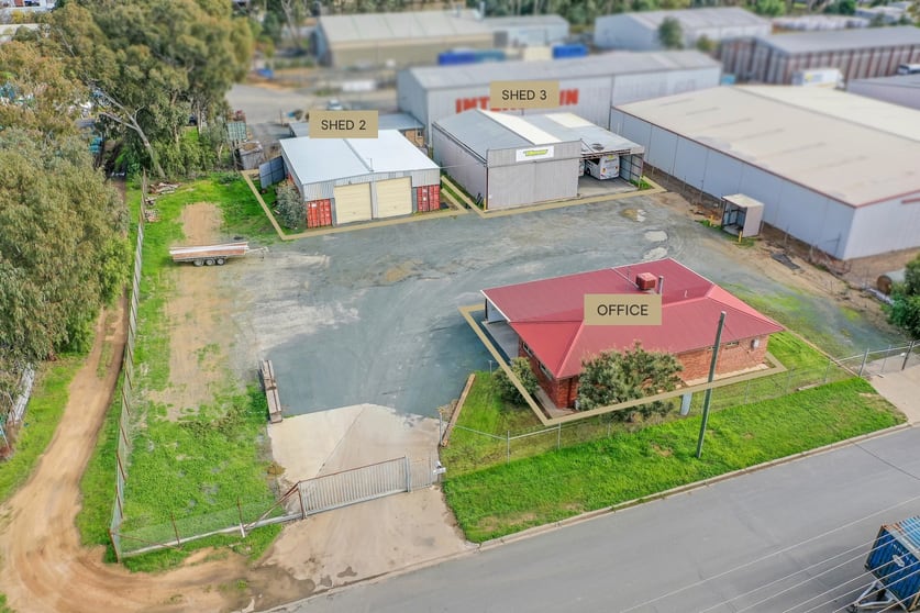 Click to view all images 1 Nicholas Drive Moama NSW 2731 - Image 1