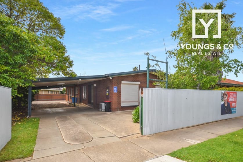 Click to view all images 77 Numurkah Rd Shepparton VIC 3630 - Image 1