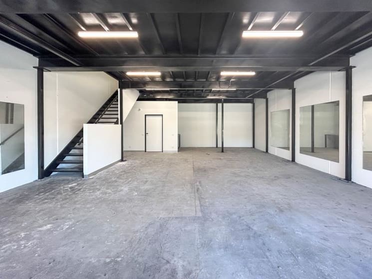 Click to view all images 1 Butler Road Altona North VIC 3025 - Image 3