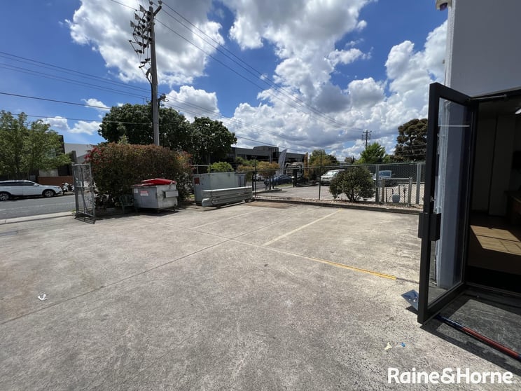17 Mephan St Footscray VIC 3011 - Image 2