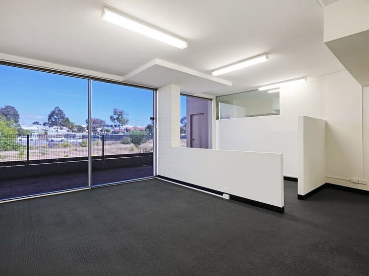 Click to view all images Unit 1/21 Rowe Avenue Rivervale WA 6103 - Image 3