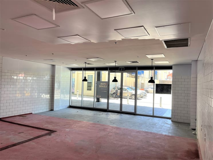 Click to view all images 7/1 Volt Lane Albury NSW 2640 - Image 3