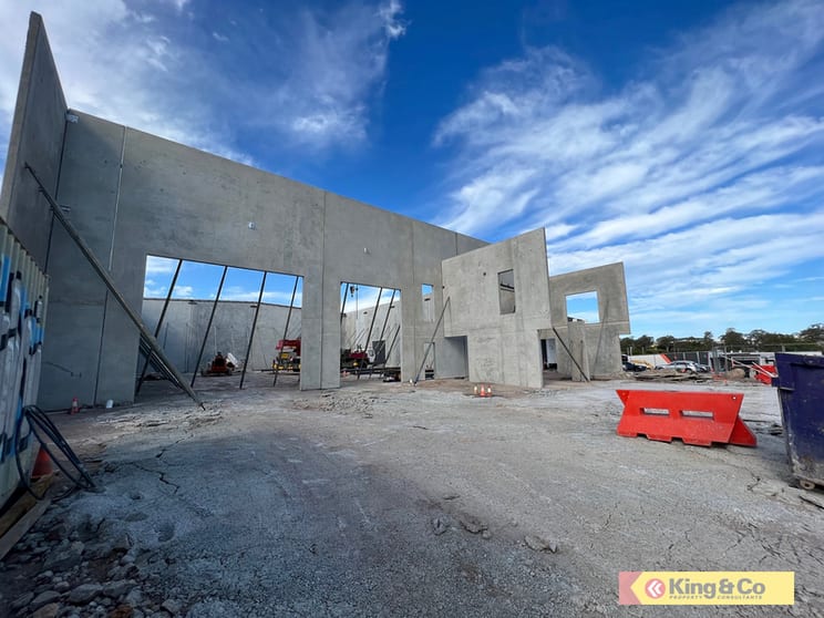 Click to view all images 87 Dunhill Crescent Morningside QLD 4170 - Image 3