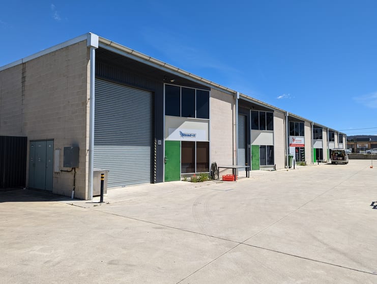 Click to view all images unit 6/28 Geelong Street Fyshwick ACT 2609 - Image 1