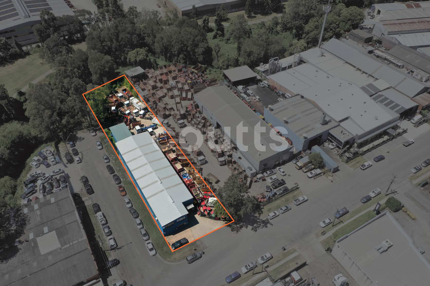 Click to view all images Smithfield NSW 2164 - Image 1