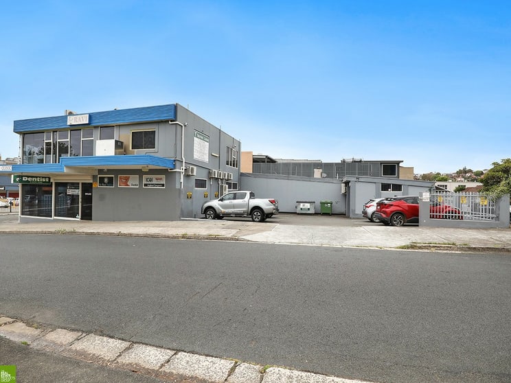 Click to view all images Ground/166 Cowper Street Warrawong NSW 2502 - Image 2