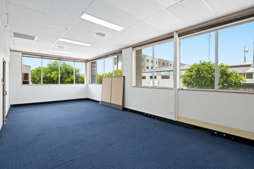 Click to view all images Suite 8/539 Kiewa Street Albury NSW 2640 - Image 1