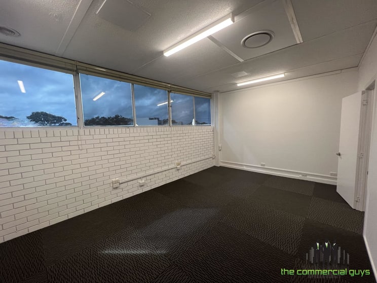Click to view all images Lvl 1, S.2/137 Sutton St Redcliffe QLD 4020 - Image 3