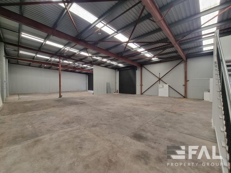Click to view all images 11 Shoebury Street Rocklea QLD 4106 - Image 3
