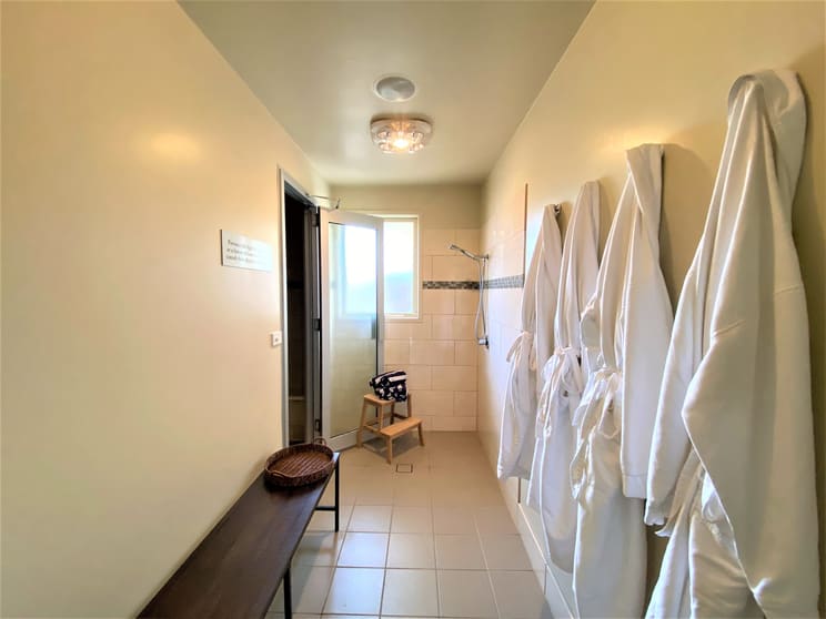 Click to view all images 7 Logans Beach Road Warrnambool VIC 3280 - Image 3