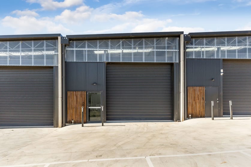 Click to view all images 2/7 Matchett Drive Strathdale VIC 3550 - Image 1