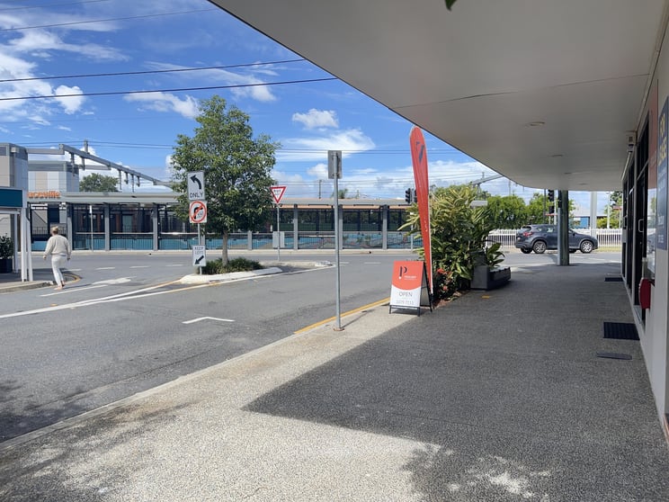 Click to view all images 6A/335 Honour Avenue Graceville QLD 4075 - Image 3