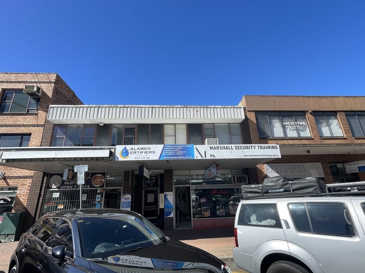 Click to view all images 4/6 McFarlane St Merrylands NSW 2160 - Image 1