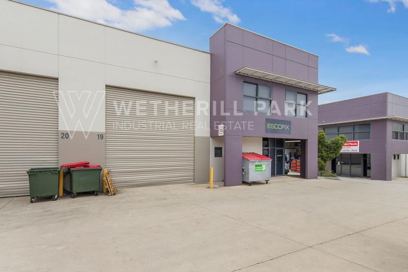 Click to view all images Smithfield NSW 2164 - Image 1