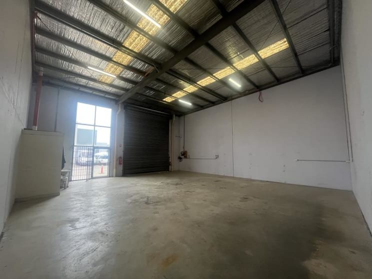 Click to view all images Unit 26, 7-9 Dunstans Court Thomastown VIC 3074 - Image 3