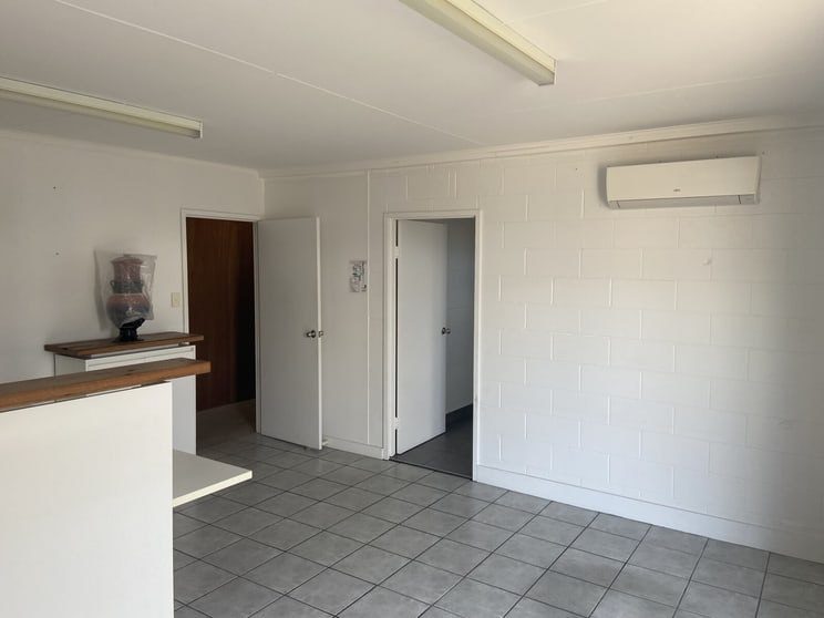 Click to view all images 1 Allen Street Moffat Beach QLD 4551 - Image 2